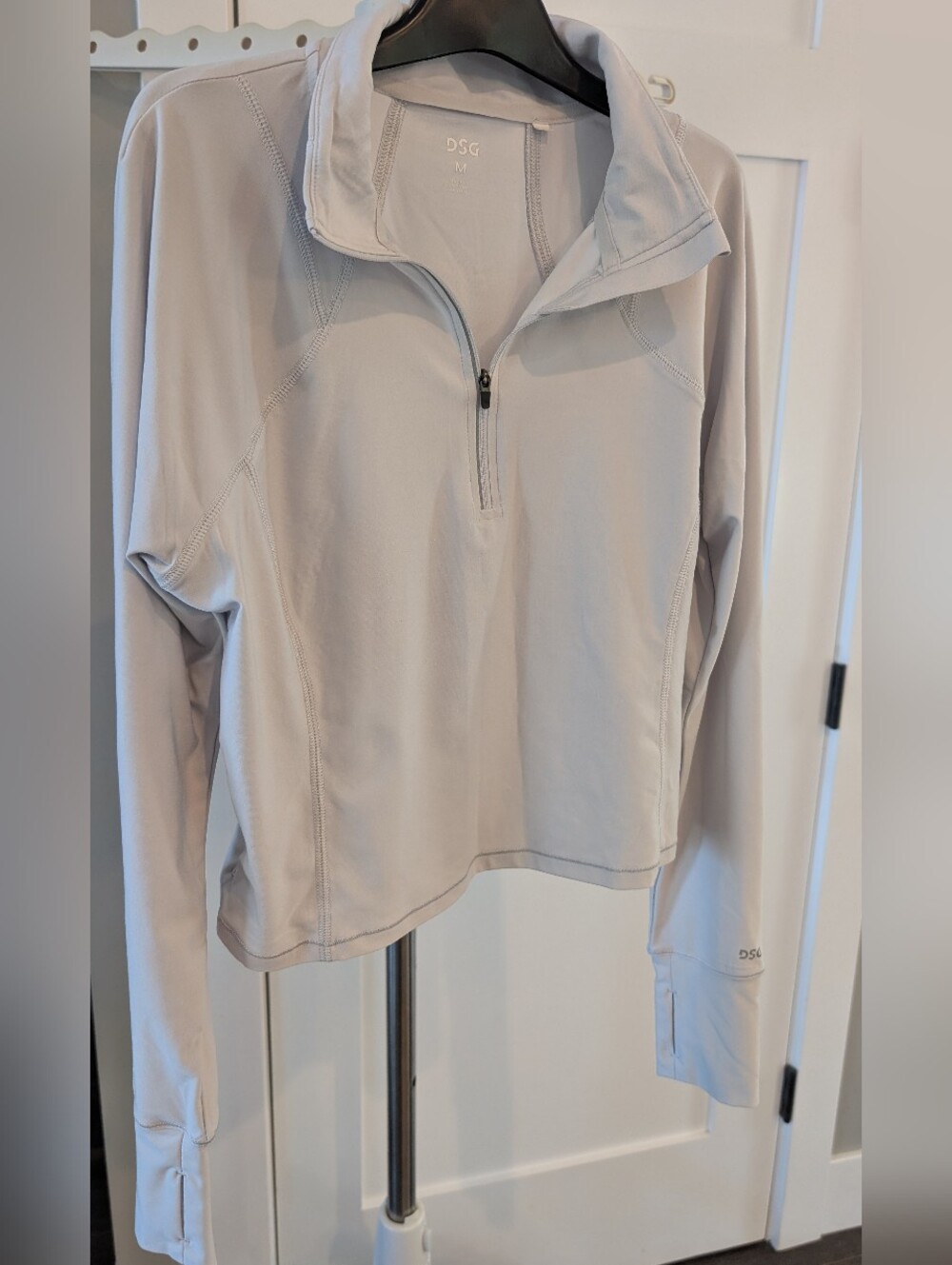 DSG Cropped Light Gray Quarter-Zip Athletic Pullover